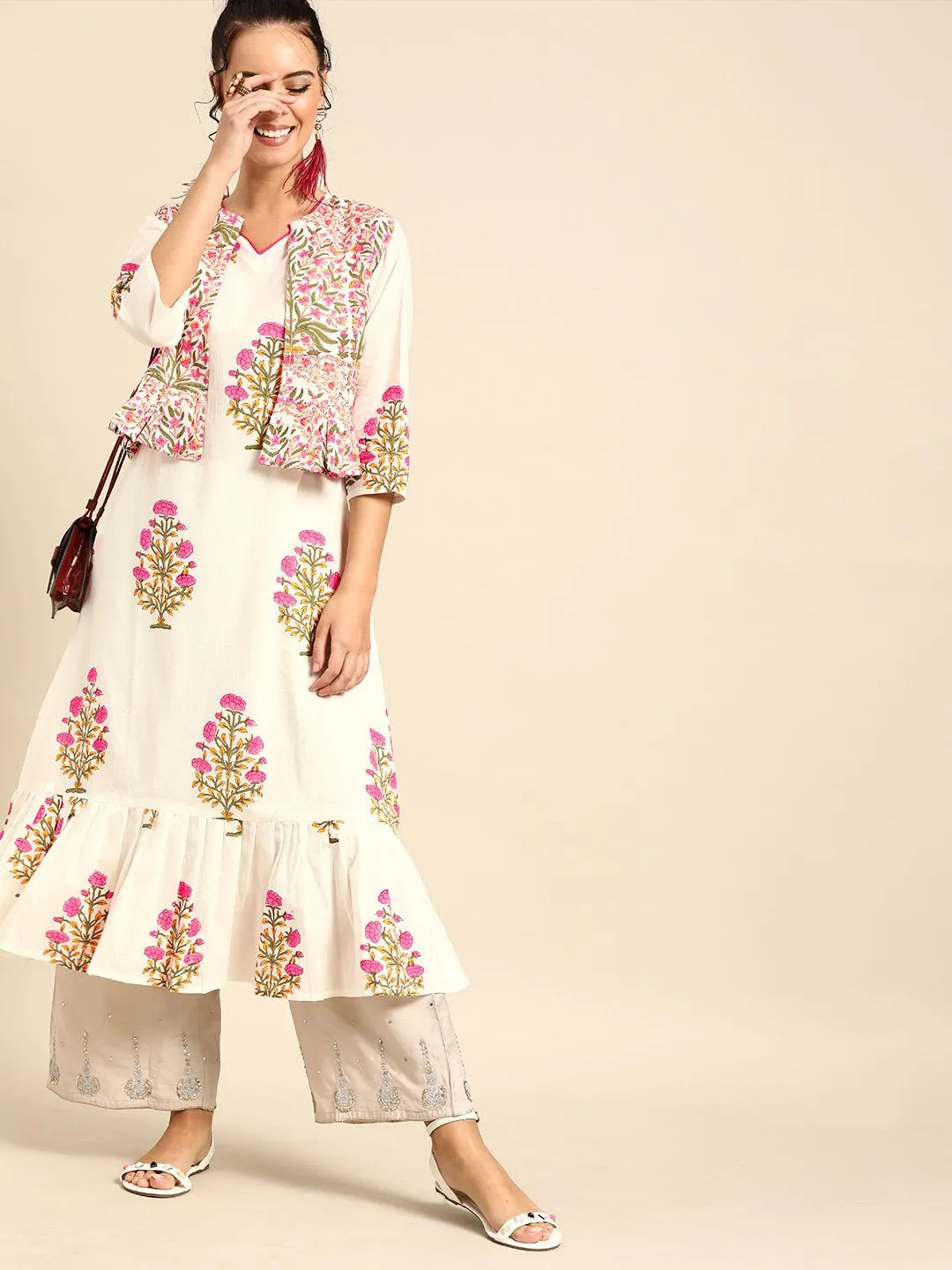 Women Off White Calf Length Three-Quarter Sleeves Straight Floral Printed Cotton Kurta With Jacket