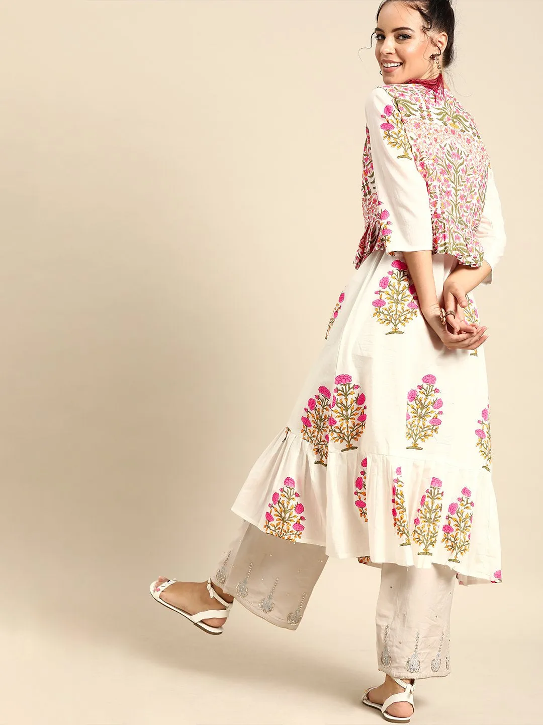 Women Off White Calf Length Three-Quarter Sleeves Straight Floral Printed Cotton Kurta With Jacket